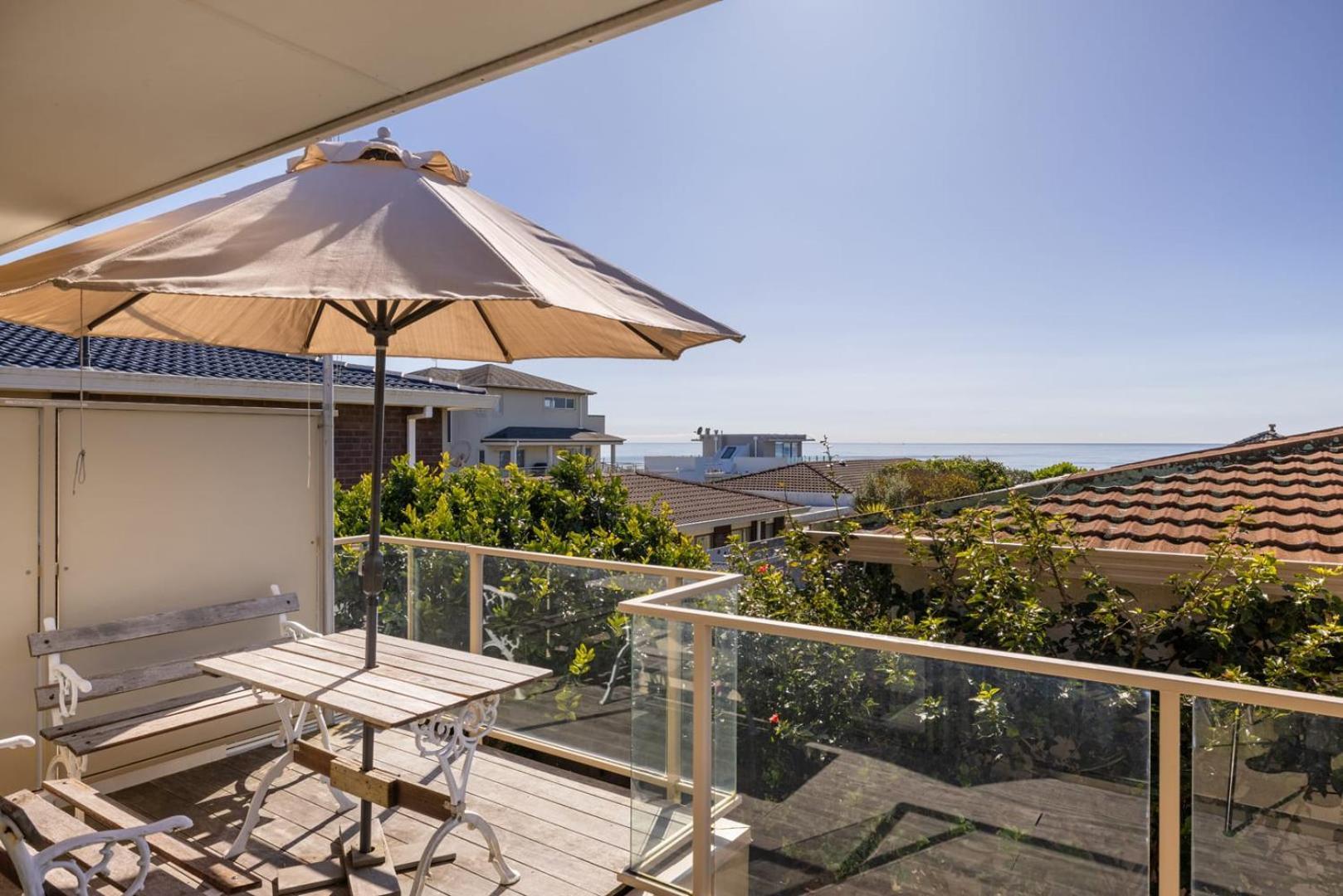 Magnificent Sunrises, Oceanbeach & Sea Views Mount Maunganui Exterior photo